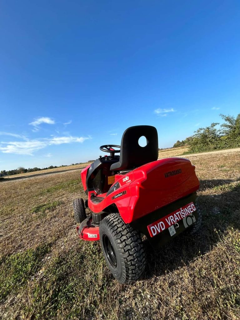Nabavljena nova traktor kosilica